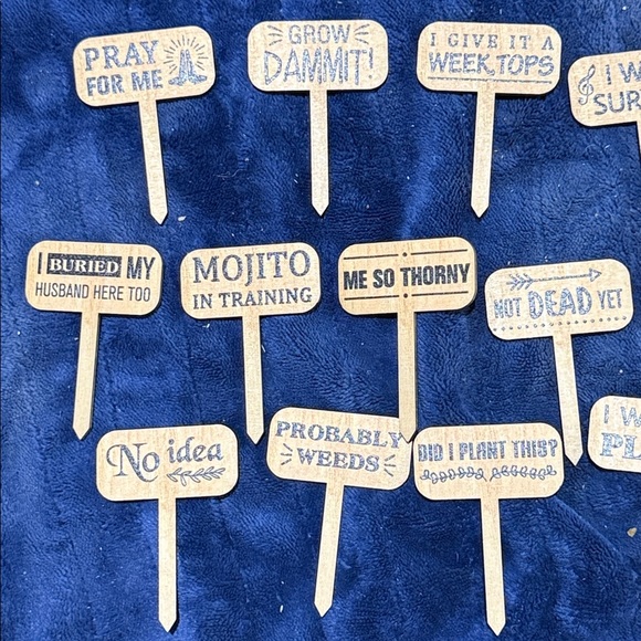 Wooden Plant Marker Stakes - Assorted Funny Garden Sayings - Natural - Picture 2 of 3